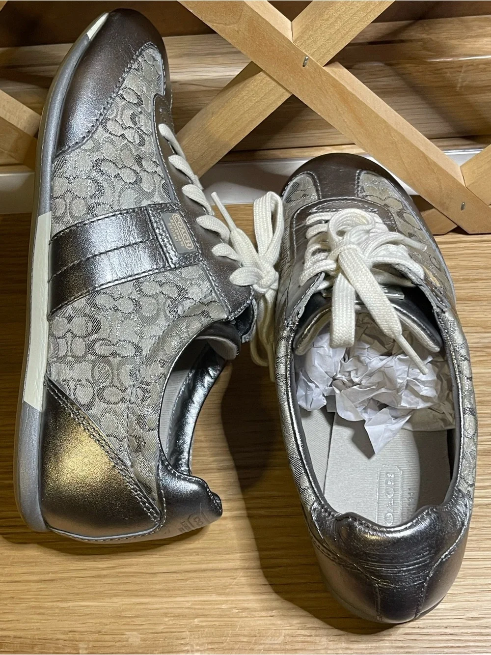 New -Y2K Coach Leatherware EST. 1941 “JOSS” Metallic Silver Leather Sneakers